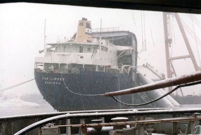 Så var hon då kopplad till Poseidon för vidare transport