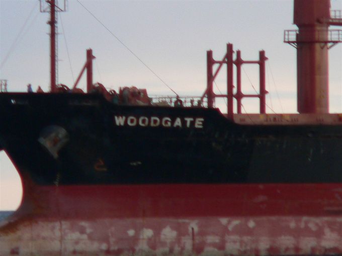 Här har vi fartygets namn....WOODGATE..
