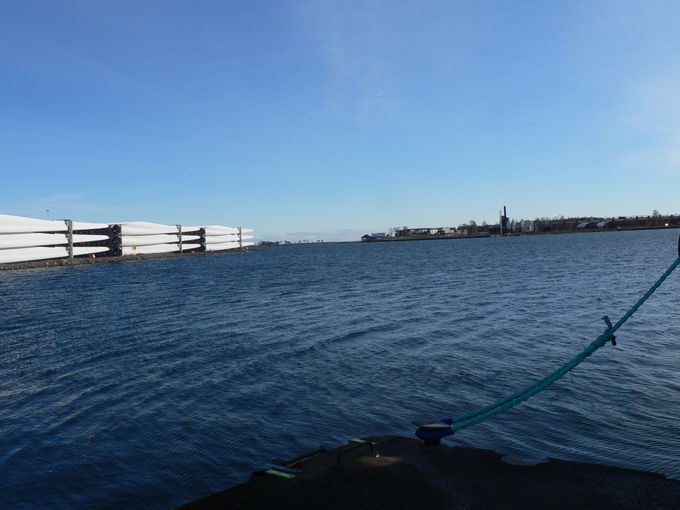 Mycket vatten i havet 
tryck på bilden så blir den större....
